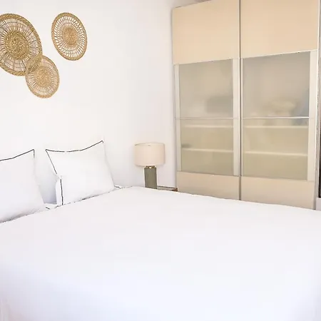 Apartment La Petite-home Near Airport-wifi-garage-elevator-homely